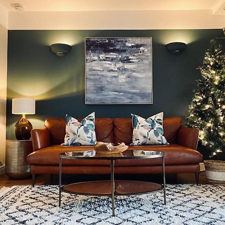 فيلا Llandudno Boutique Style Seaside Retreat With Stunning Views Rhôs-on-Sea المظهر الخارجي الصورة