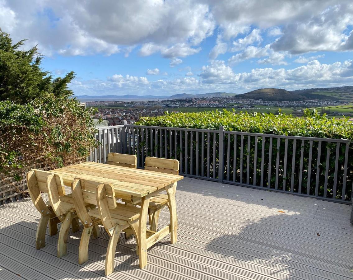 فيلا Llandudno Boutique Style Seaside Retreat With Stunning Views Rhôs-on-Sea المظهر الخارجي الصورة
